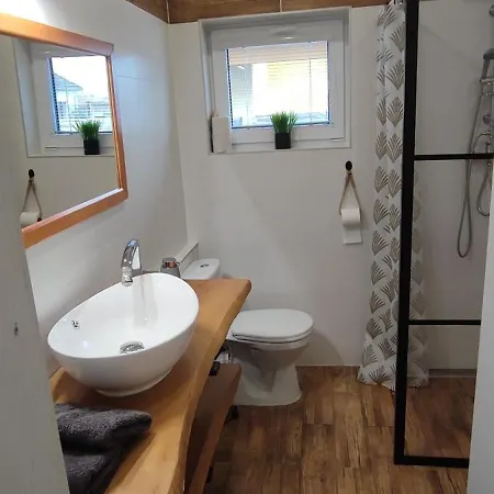 Ferienhaus Vikendovy Dom Hlboka *