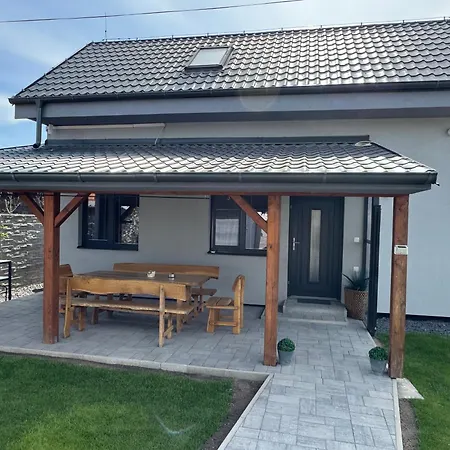 Víkendový Dom Hlboká *