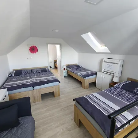 Vikendovy Dom Hlboka Ferienhaus