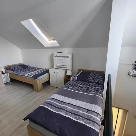 Vikendovy Dom Hlboka * Dunajská Streda