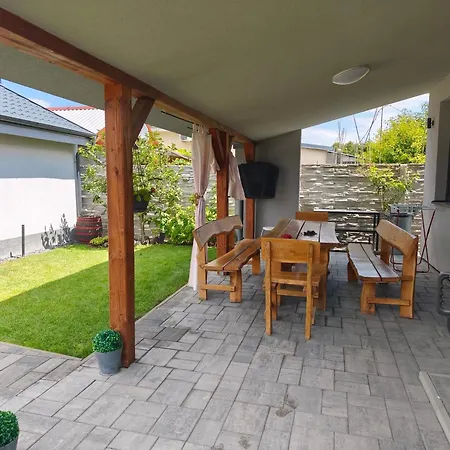 Vikendovy Dom Hlboka *