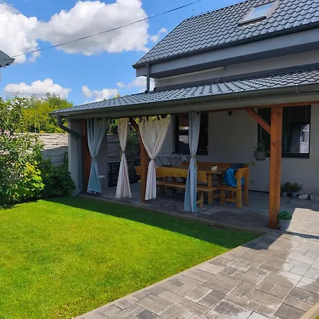 Vikendovy Dom Hlboka * Dunajská Streda