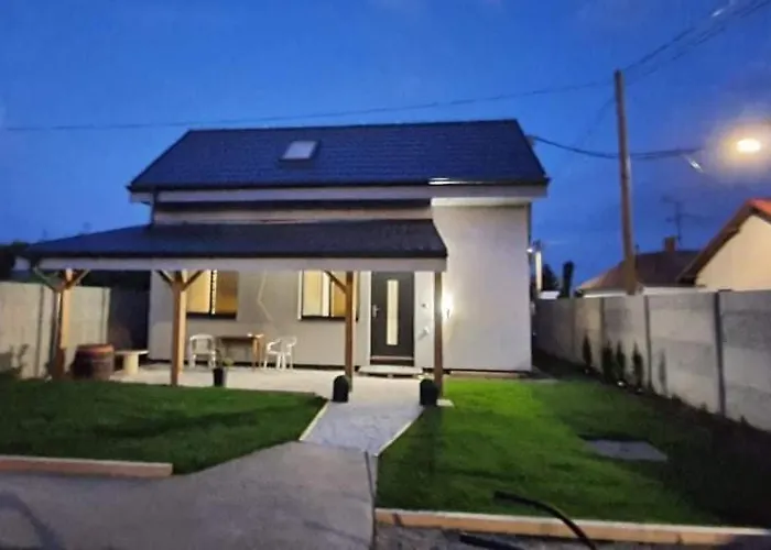 Semesterbostad Vikendovy Dom Hlboka