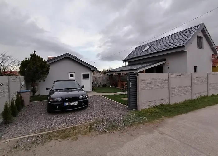 Vikendovy Dom Hlboka 別荘 Dunajská Streda