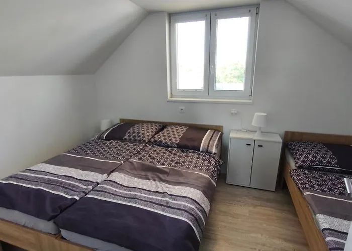 Vikendovy Dom Hlboka *