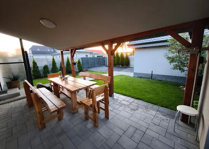 Semesterbostad Vikendovy Dom Hlboka