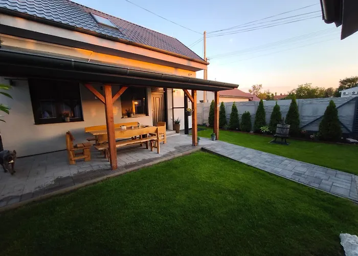 Semesterbostad Vikendovy Dom Hlboka *