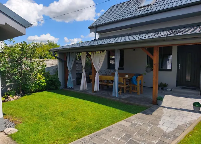 Vikendovy Dom Hlboka * Dunajská Streda